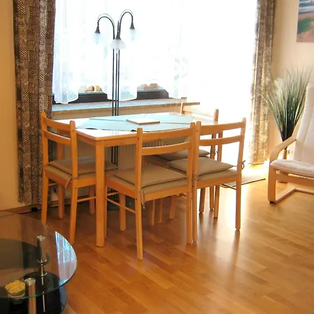 Haus Am - Whg 2 - Strandnah & Ruhig Gelegen Im Ostseebad